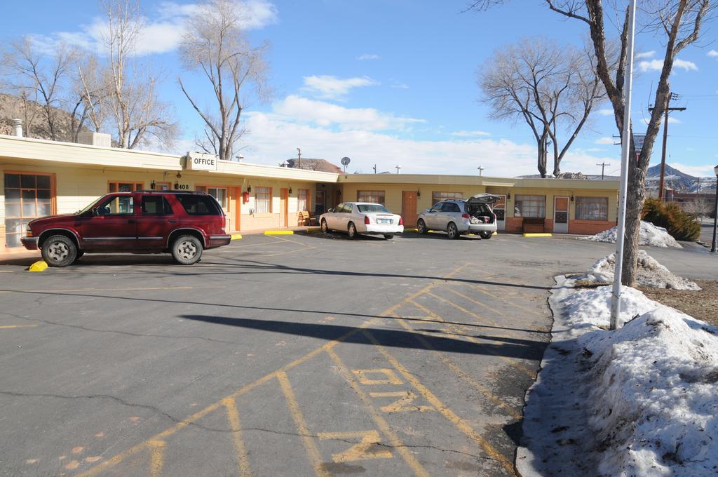 Rainbow Motel Thermopolis Exterior photo